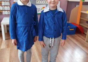 Basia i Kacper w mundurkach szkolnych